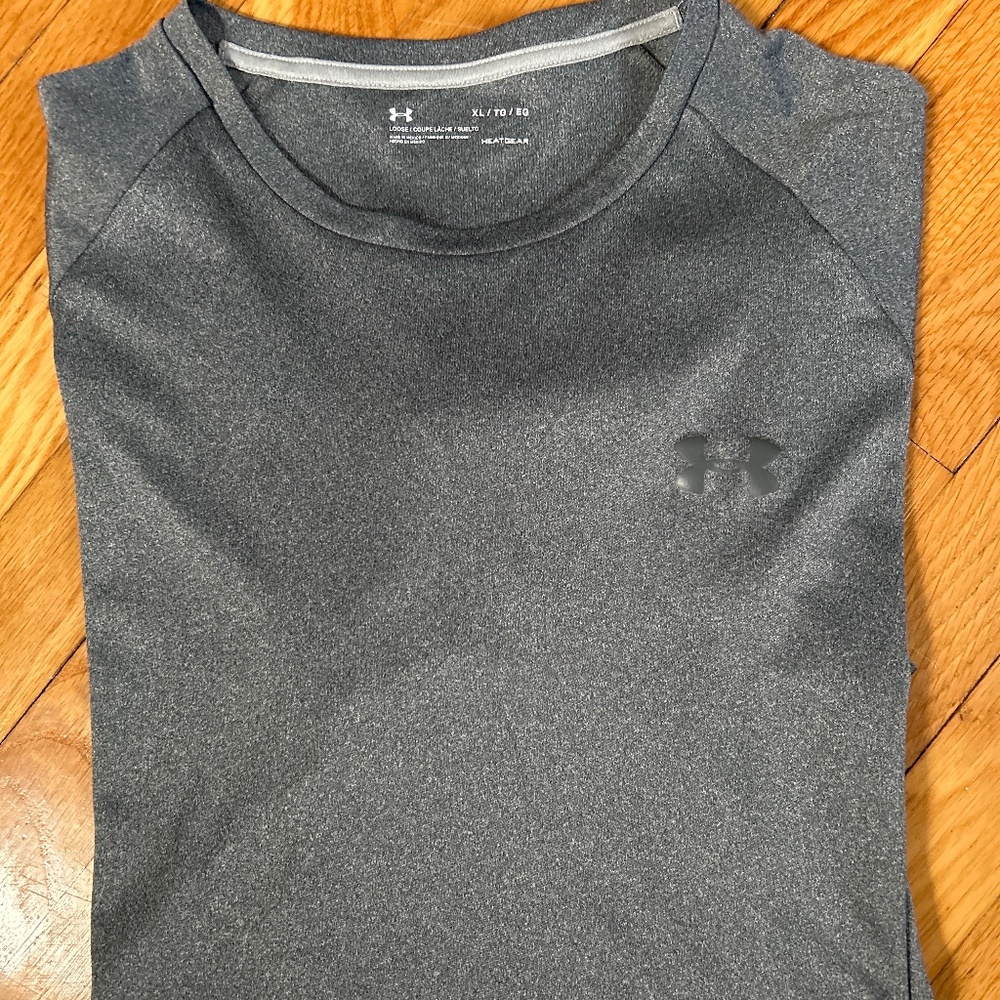 Mens Under Armour long sleeve tshirt